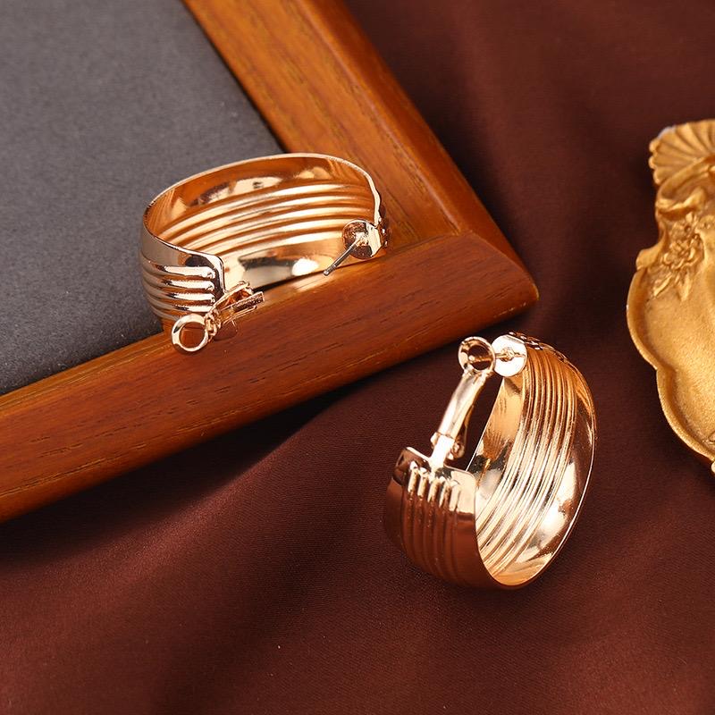 Trendy Golden Korean hoops