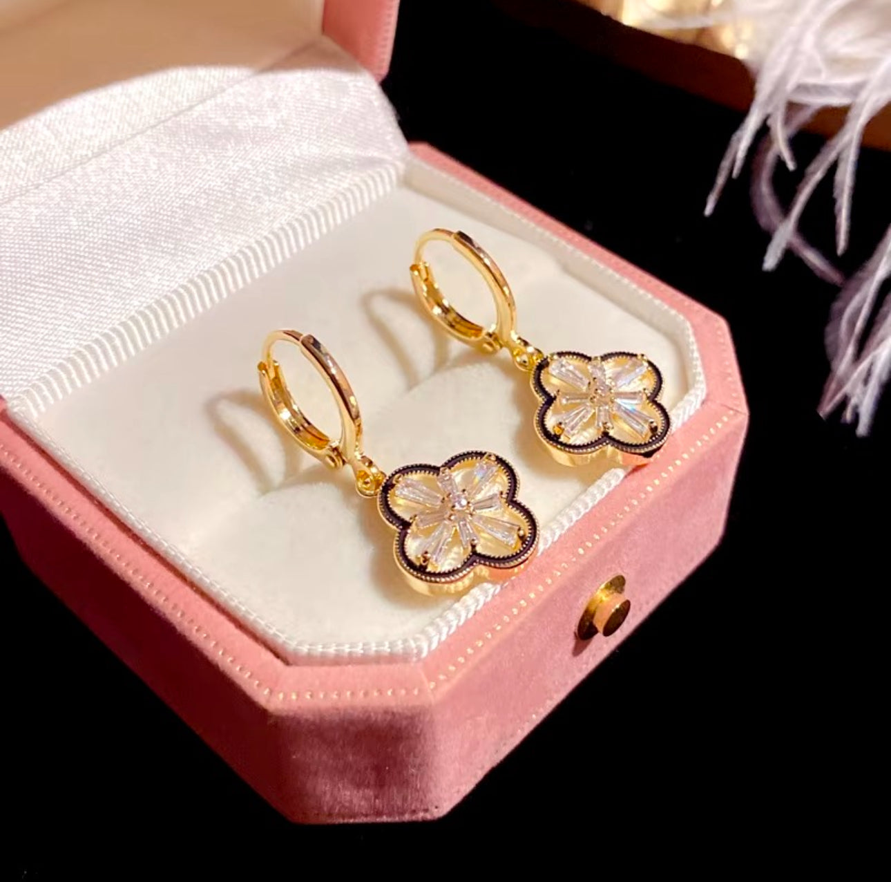 Two sided trendy leaf clover huggie earrings