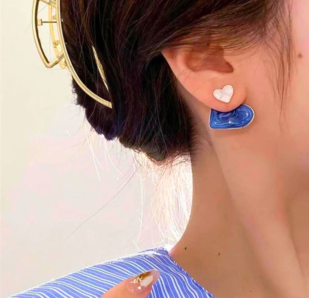 Enamel blue and white heart stud earrings