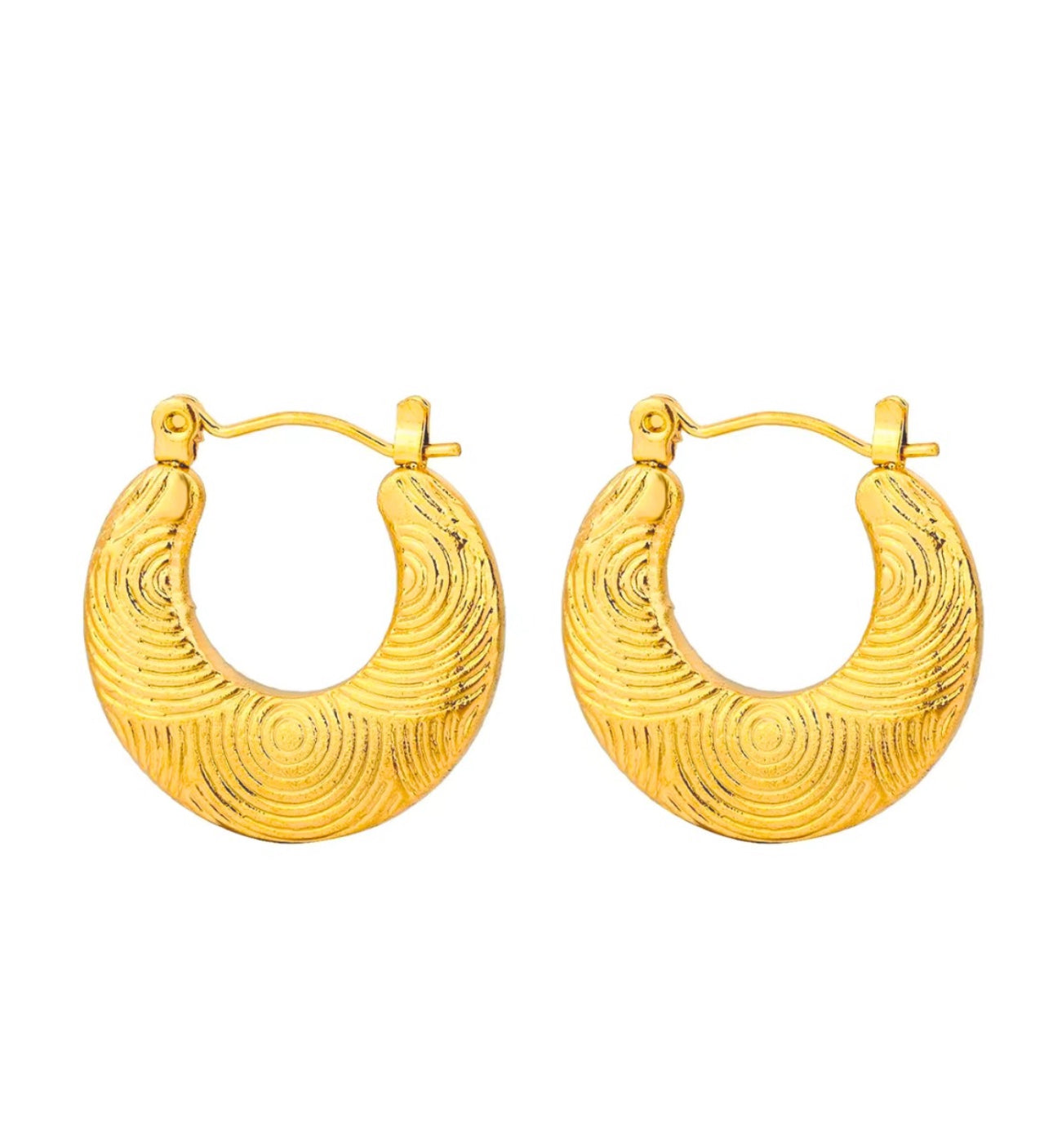 Textured circular heart hoop anti tarnish earings