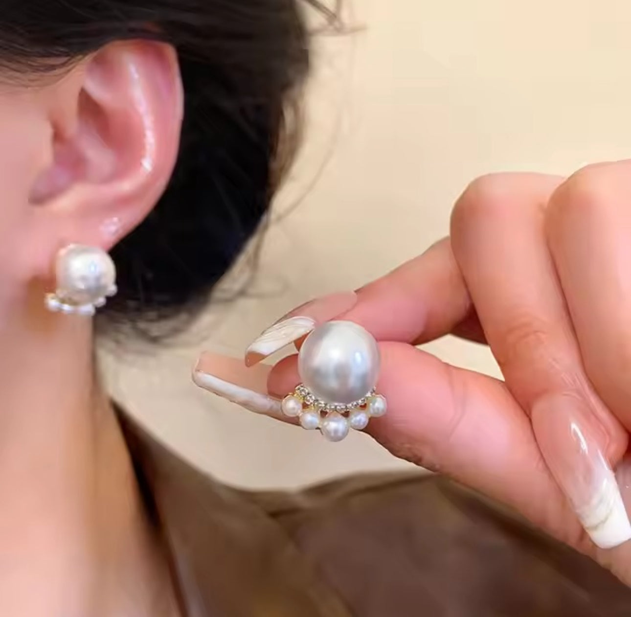 Faux pearl stud earrings