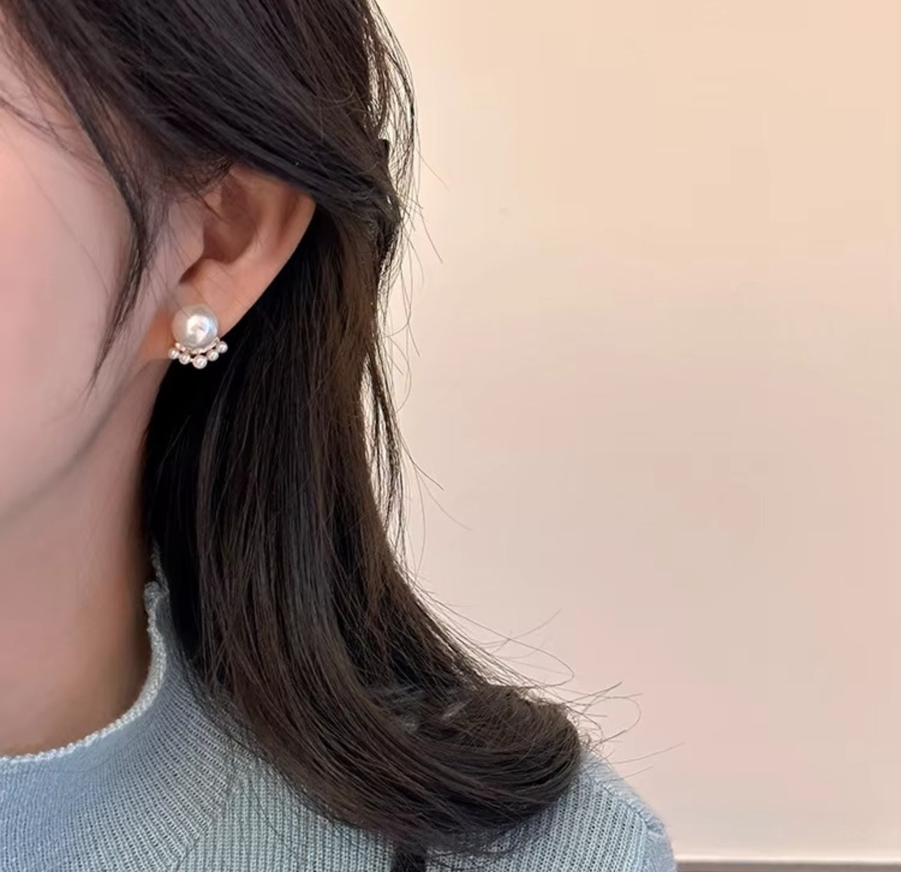 Faux pearl stud earrings