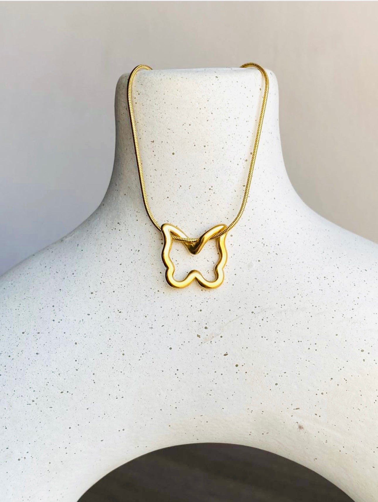 Trendy geometric anti tarnish necklace