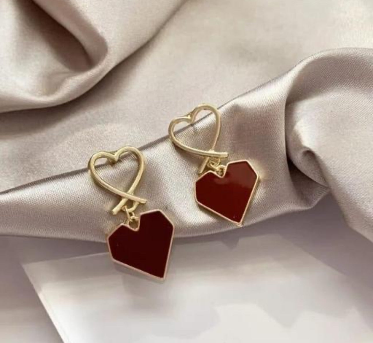 Red glaze love stud earrings