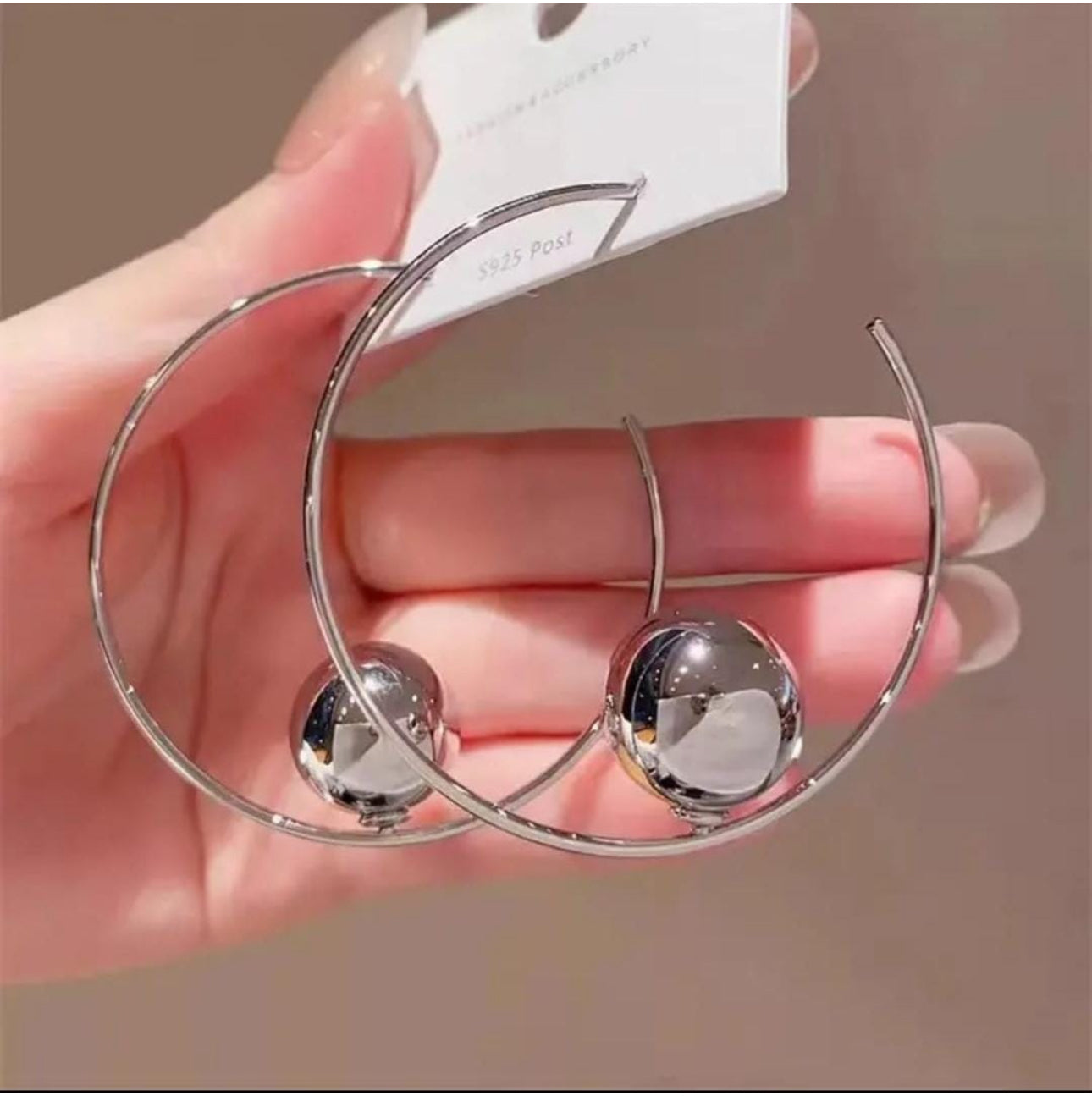 .Trendy Korean semicircular hoops