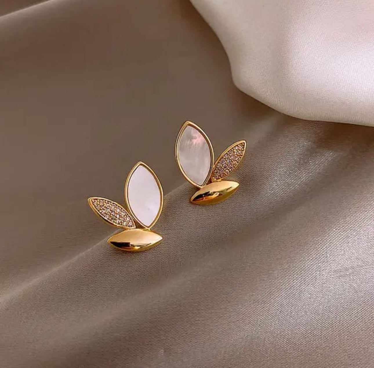 Trendy butterfly stud earrings