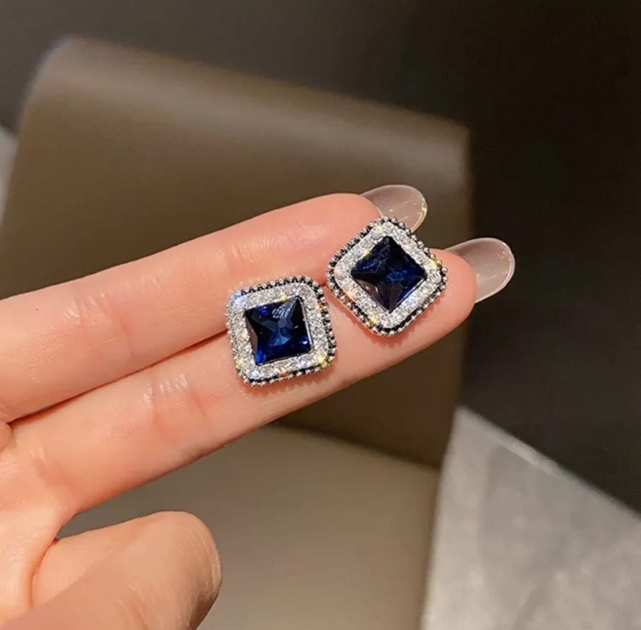 Blue Korean geometric stud earrings