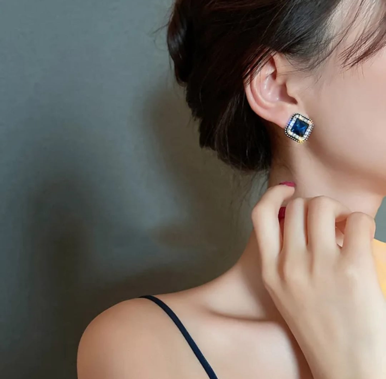 Blue Korean geometric stud earrings