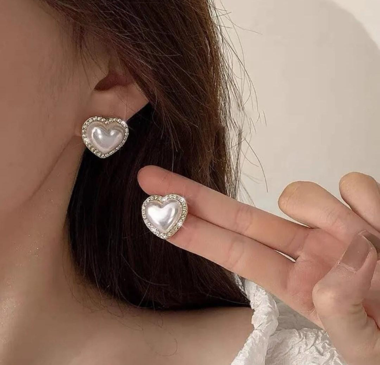 Trendy glaze love stud Korean earrings