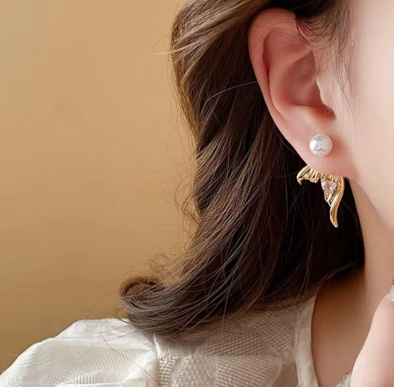 Pearl stud earrings