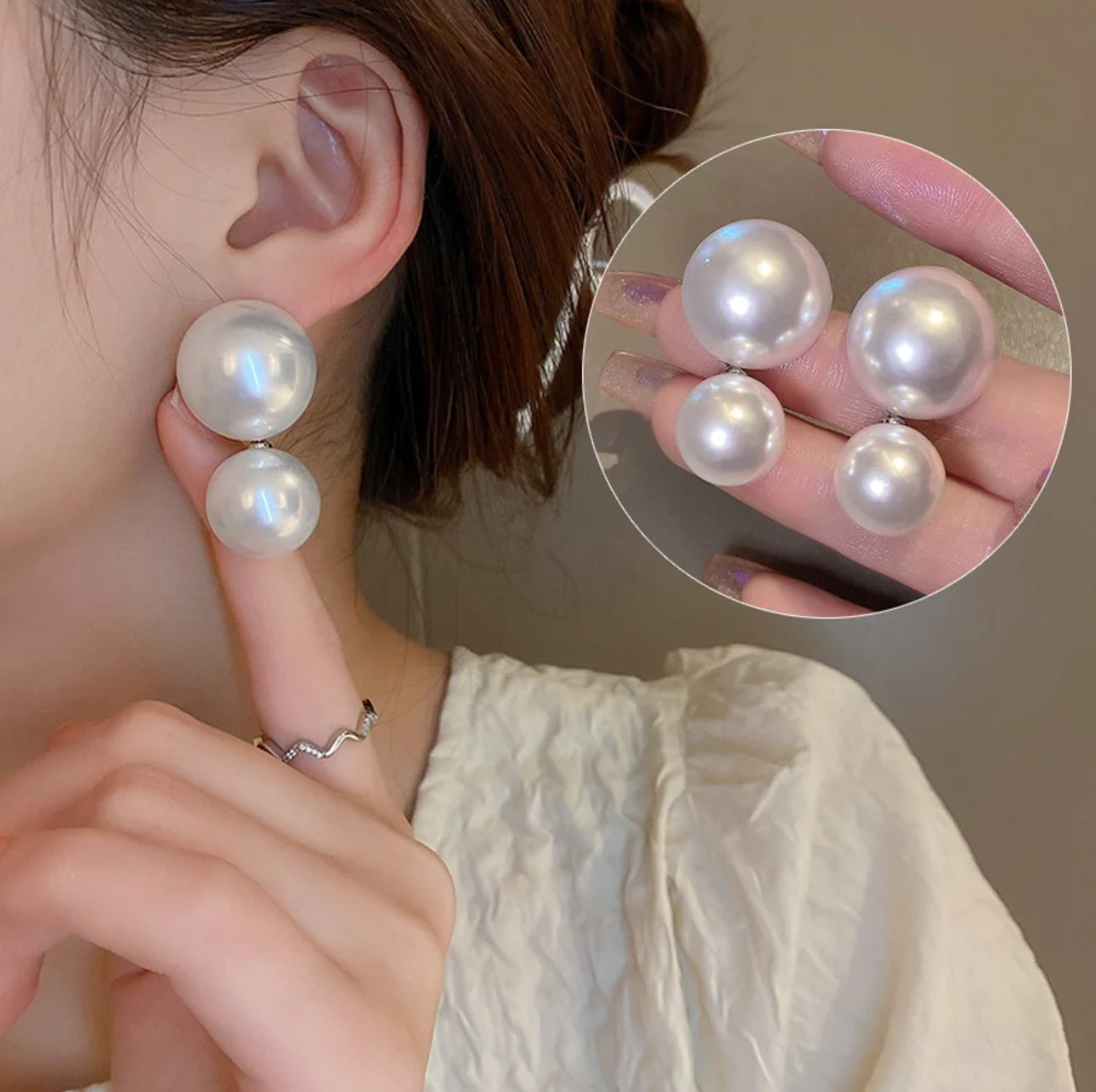 .Double layer pearl stud earrings
