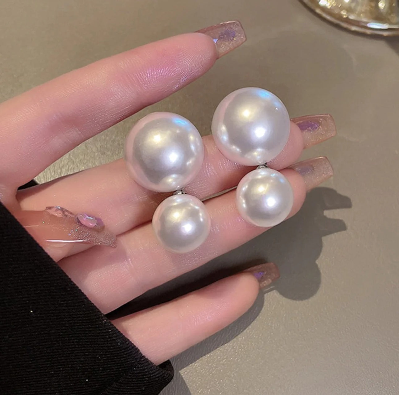 .Double layer pearl stud earrings