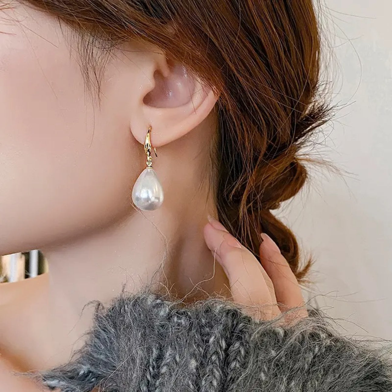 Water pearl drop dangle earrings