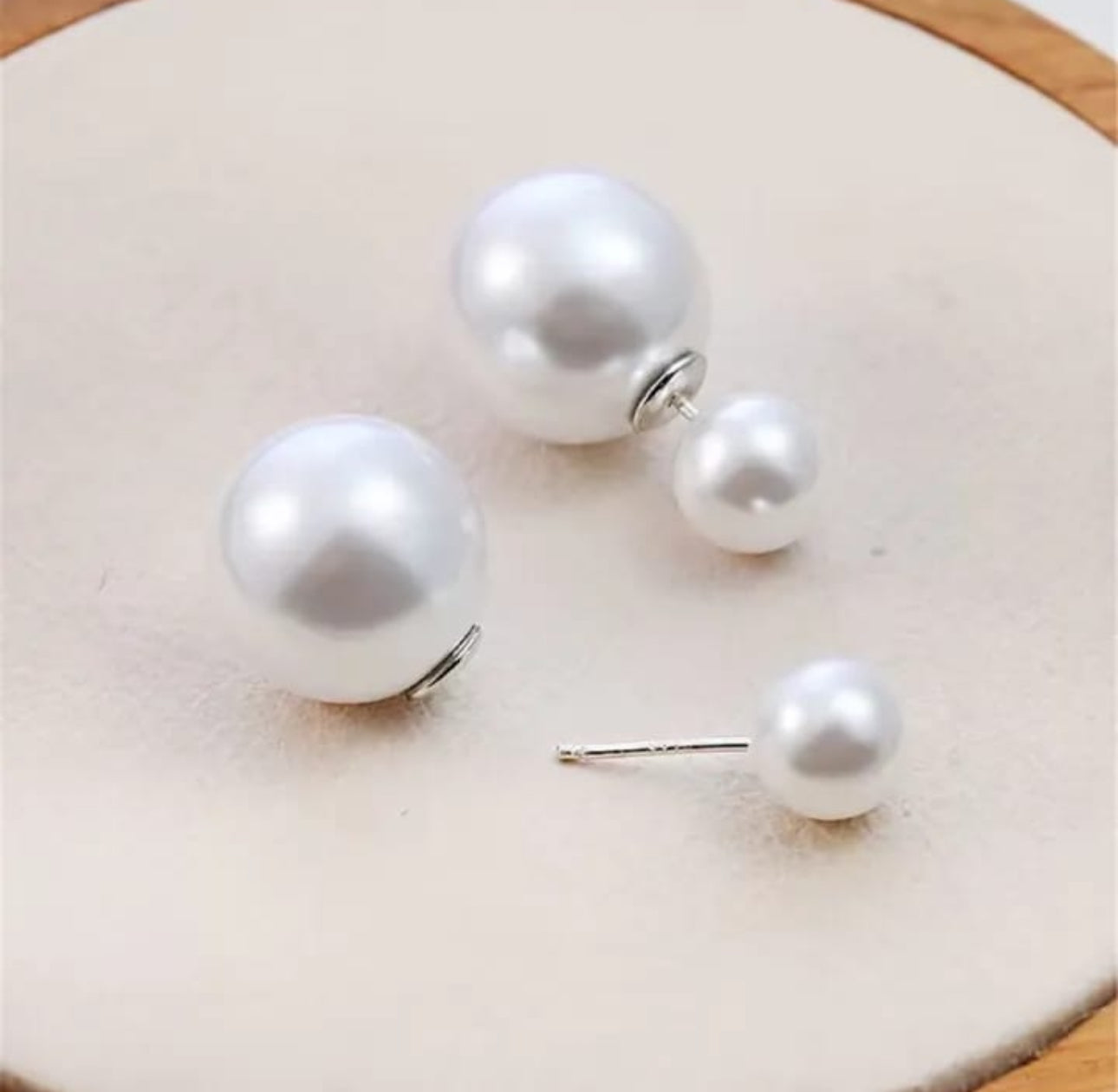 Trendy Korean Pearl stud earrings