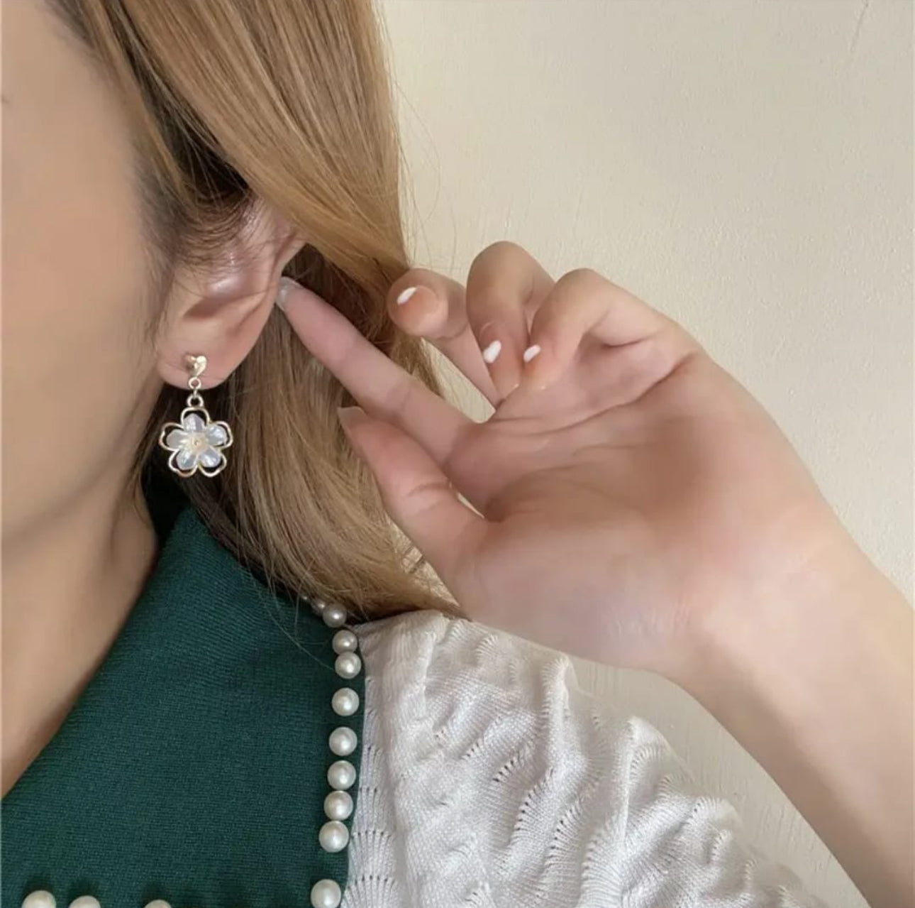 Trendy korean flower dangler