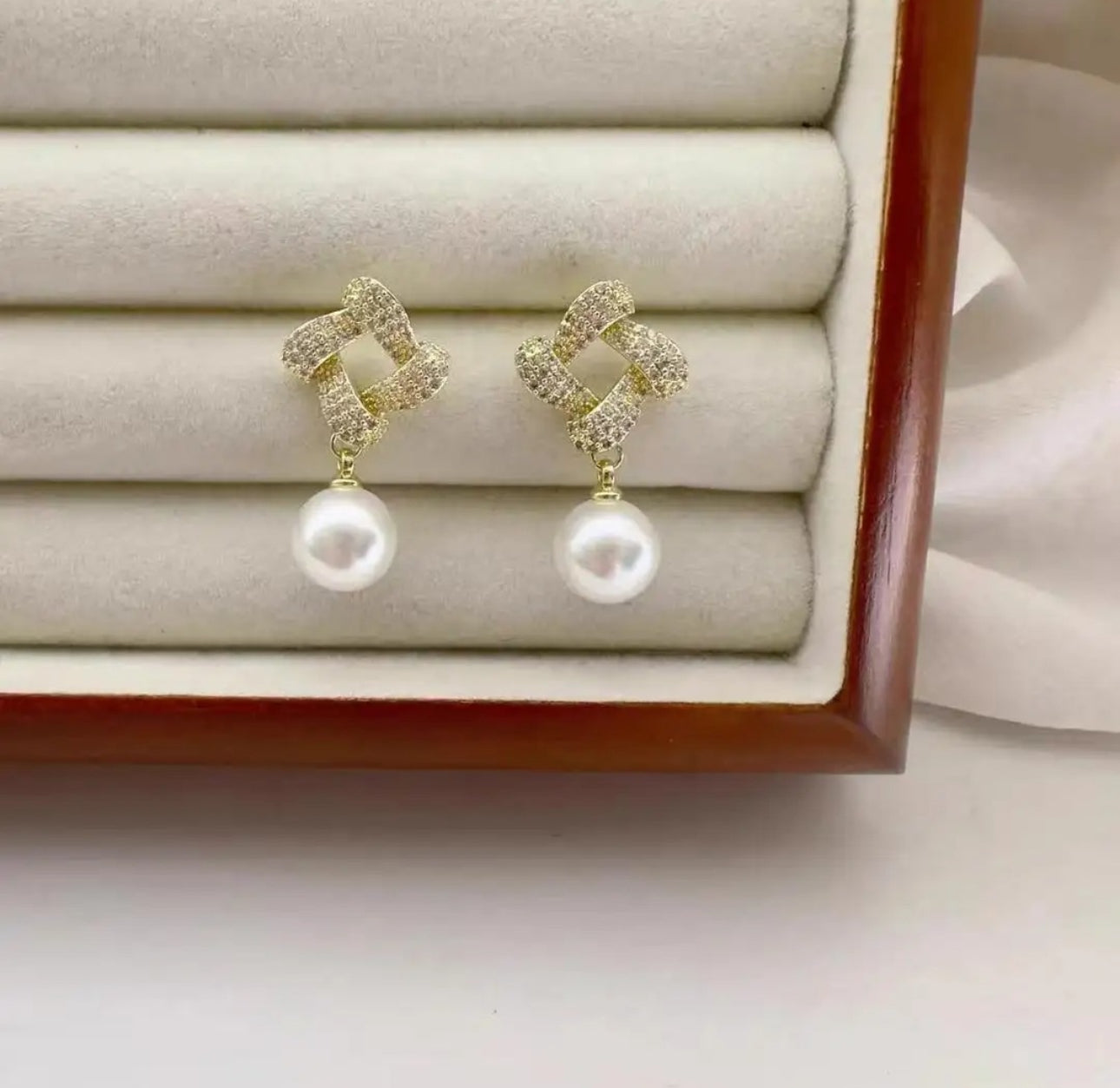 Geometric square pearl drop earrings