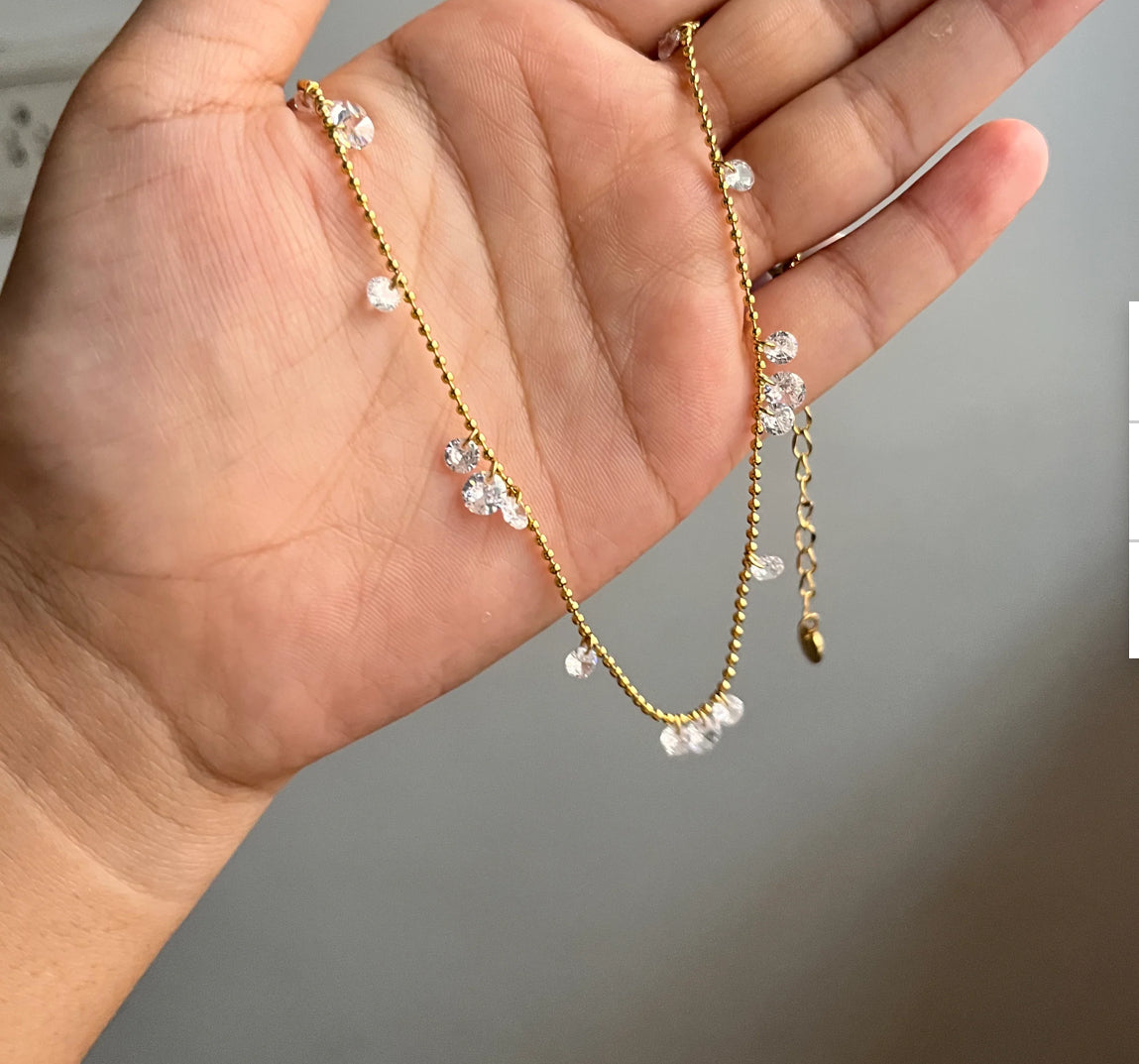 . Amazing crystal drops anti tarnish chain