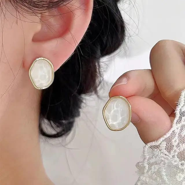 Water ripple effect stud earrings