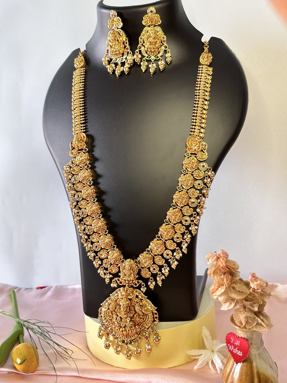 Guttapusalu temple jewellery set