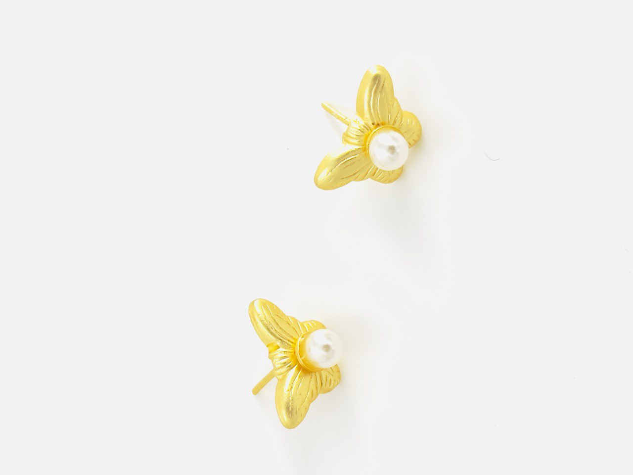 Pearl Gold plated studs