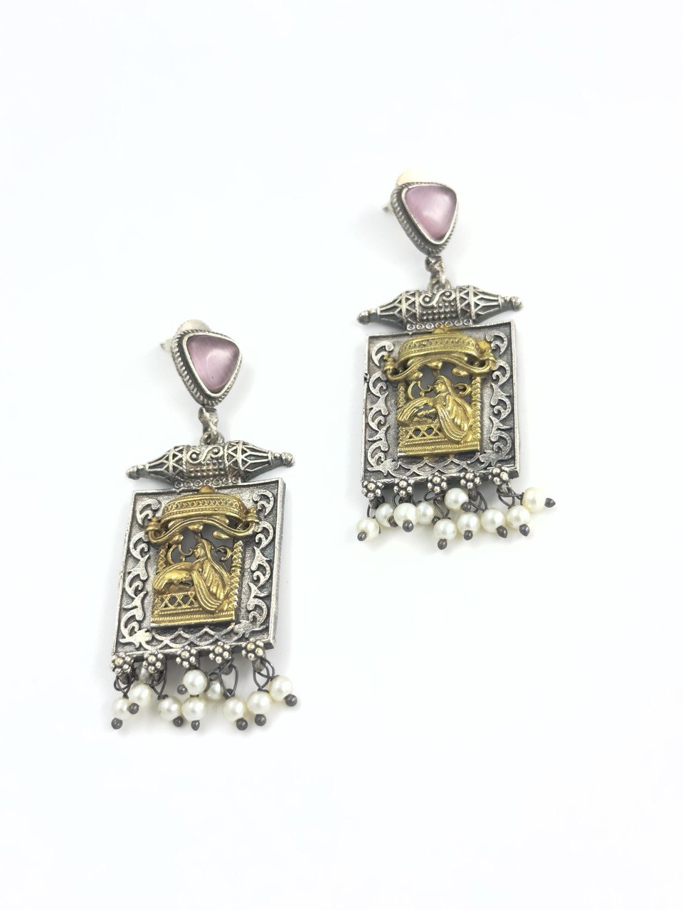 Multicolour Antique dangler