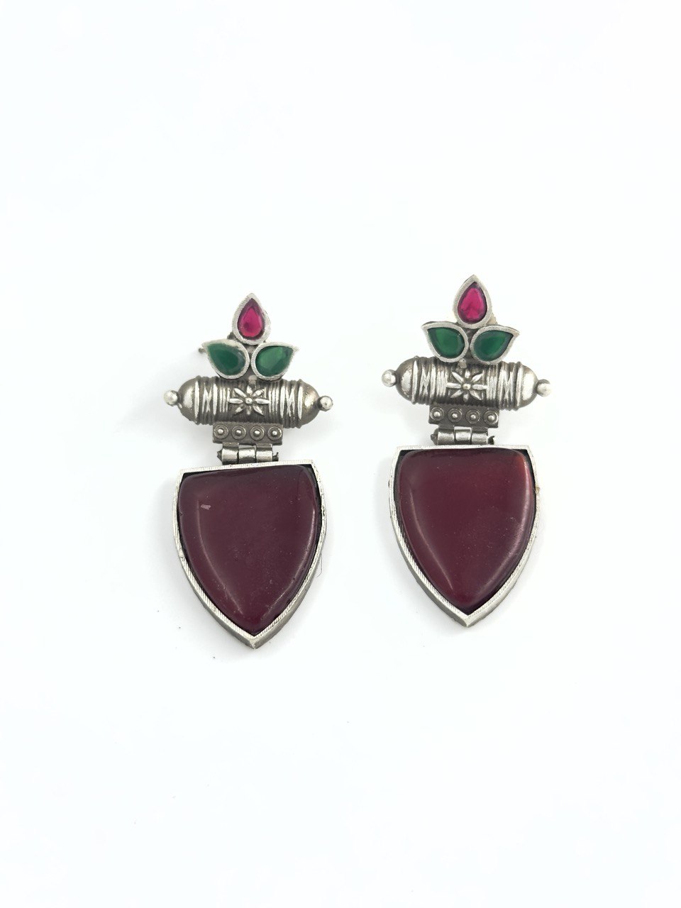 Multicolour antique studs