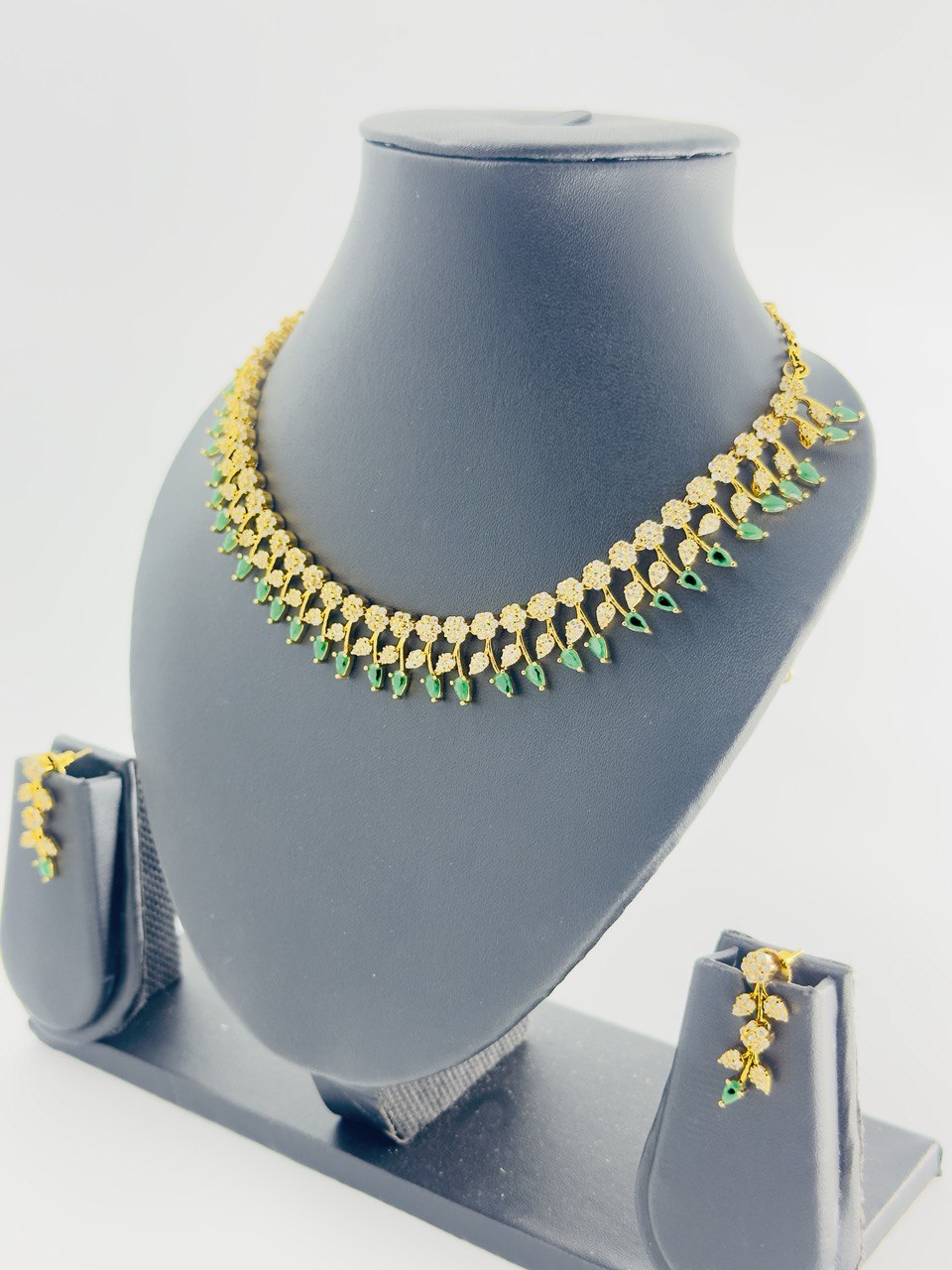 Emerald gold plated jewellery set