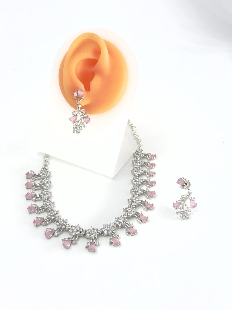 Pink zircon jewellery set