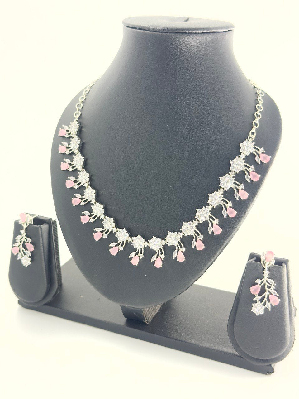 Pink zircon jewellery set
