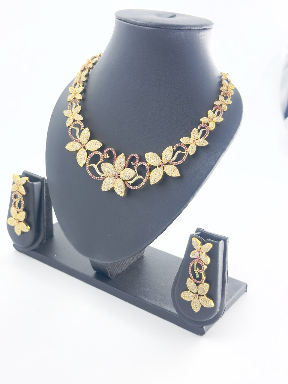 Ruby antique jewellery set