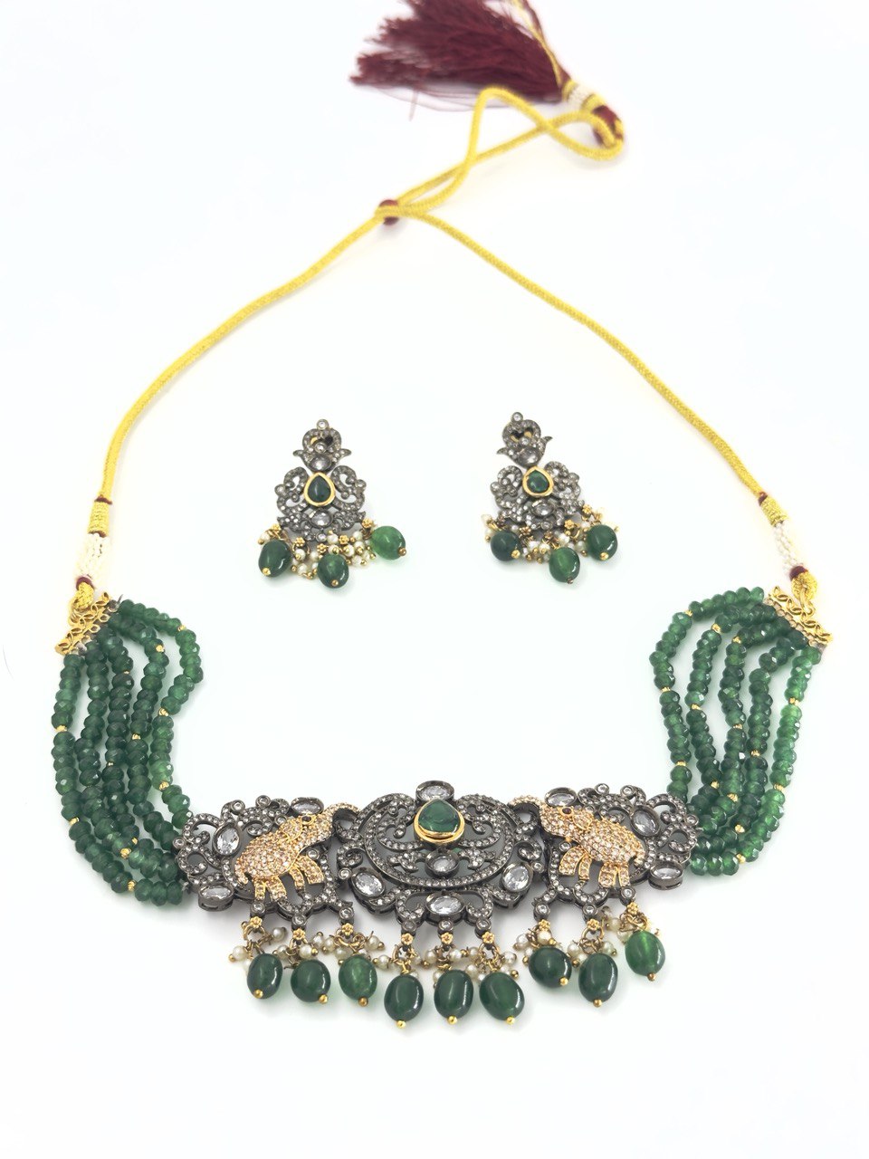 Emerald mehandi choker set