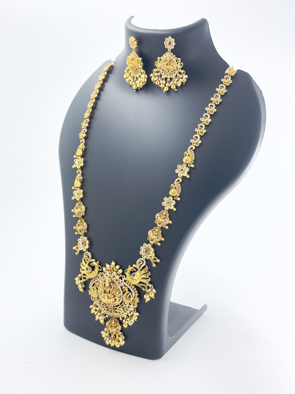 gold antique temple jewellery set