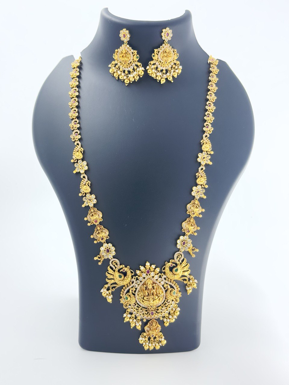gold antique temple jewellery set