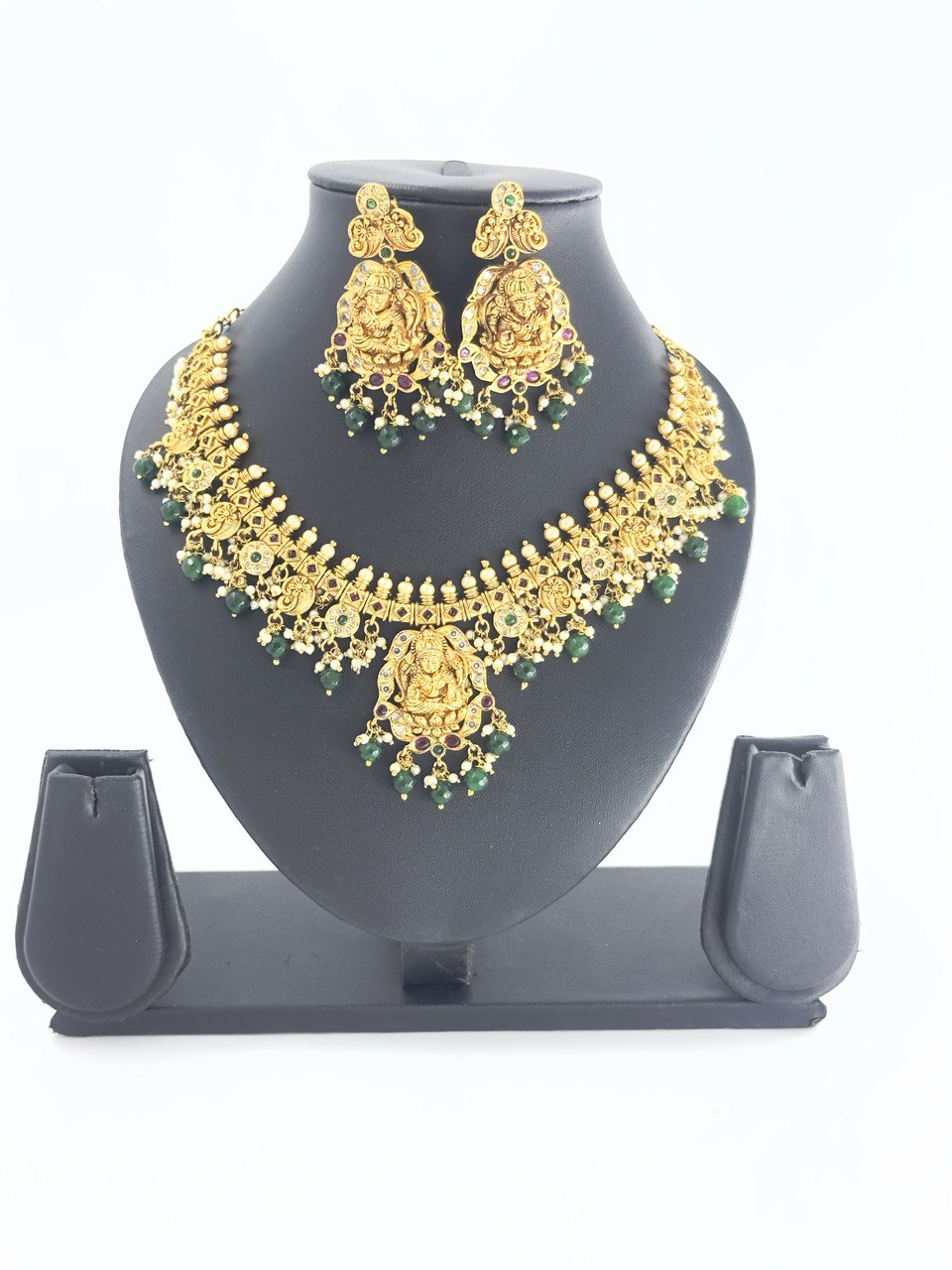Emerald temple jewellery set