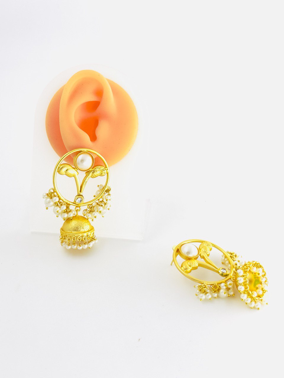 Pearl Gold plated dangler