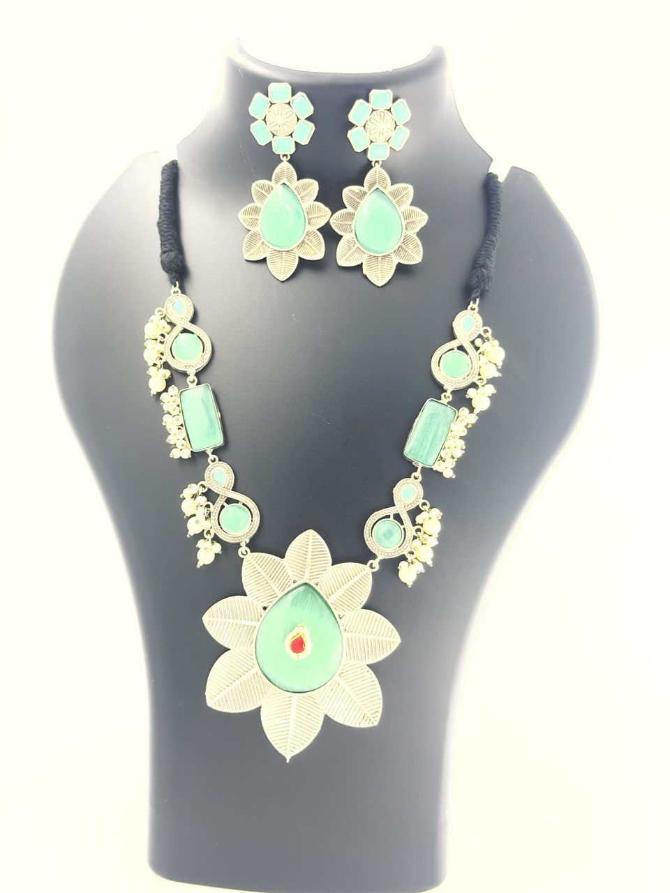 Mint Antique Necklace set
