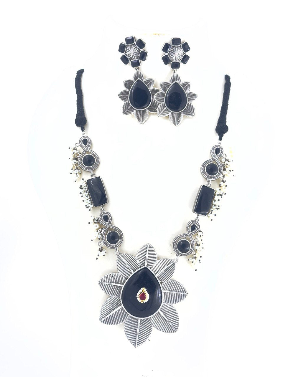 Black Antique Necklace set