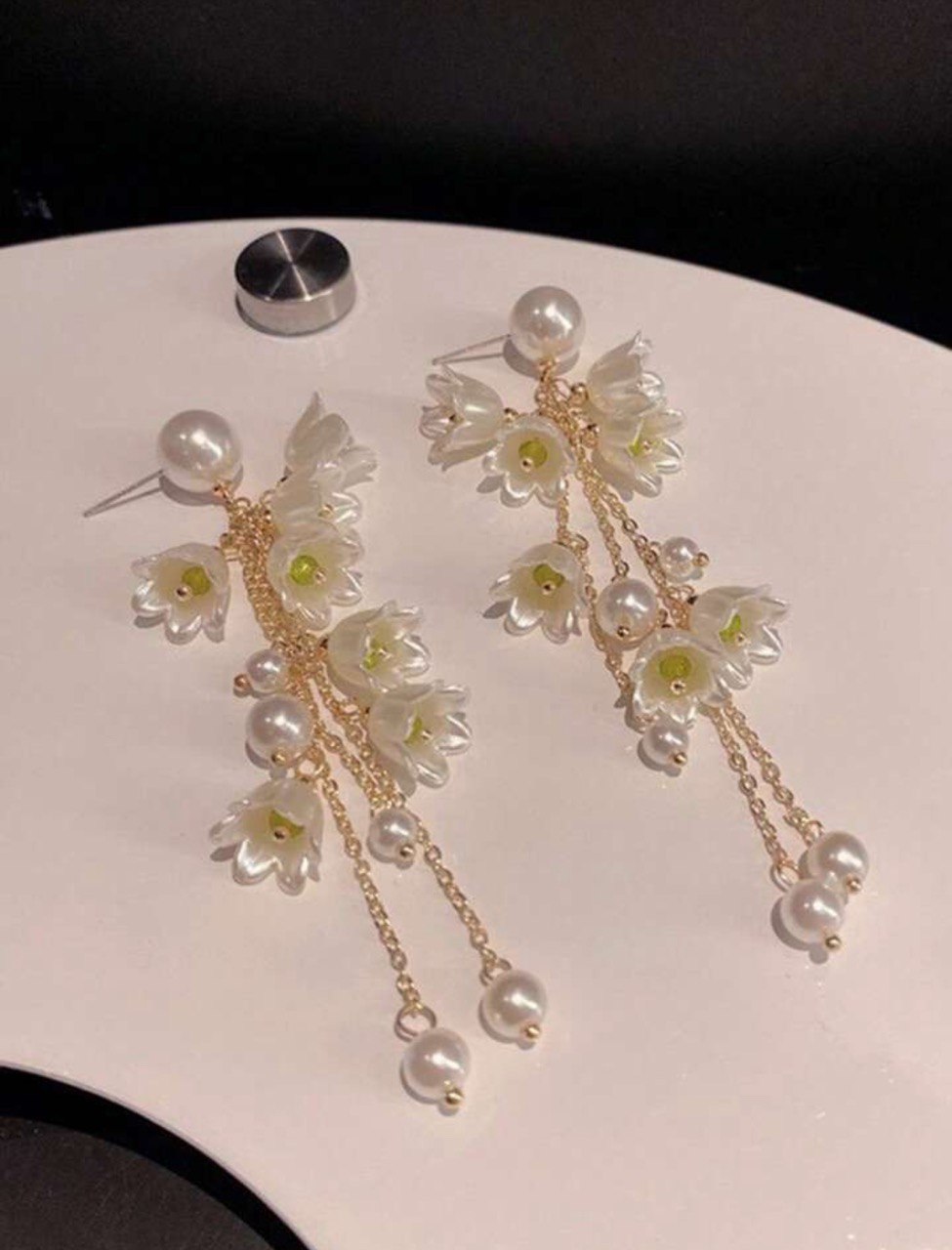 White lily Flower and pearl tassel earrings