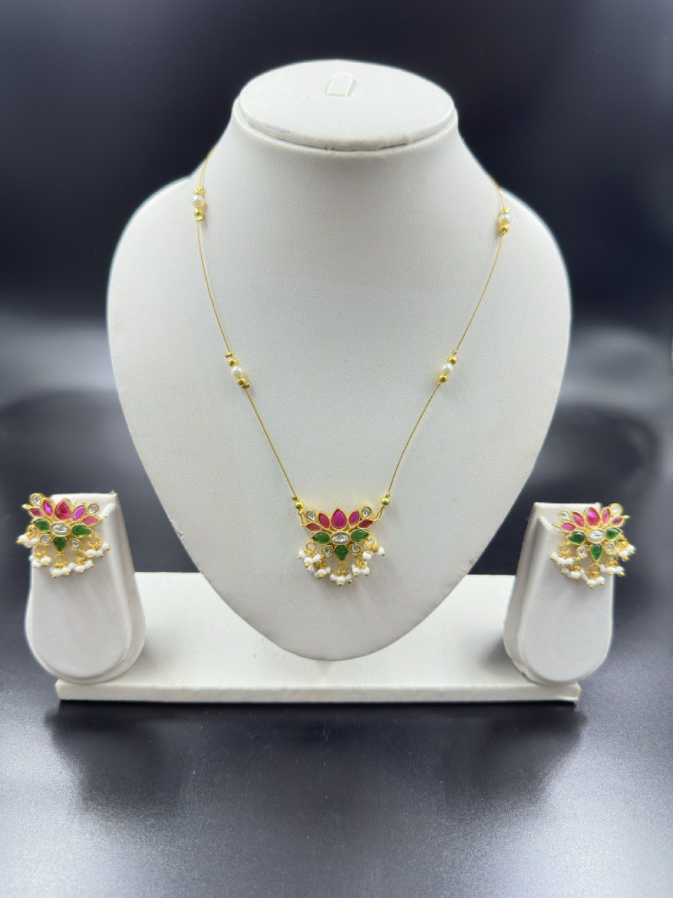 Yashasvi invisible multicolour jadau necklace set