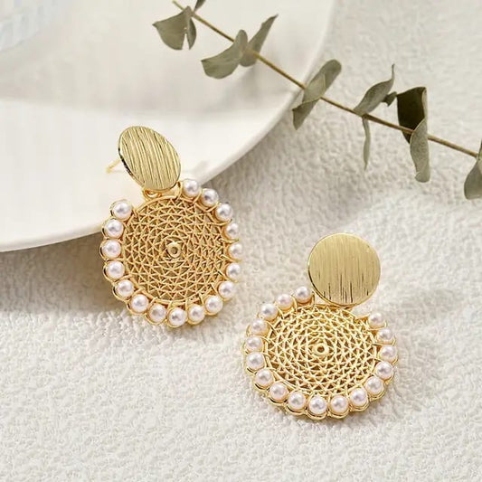 Hollow geometric round mesh faux pearl drop earrings