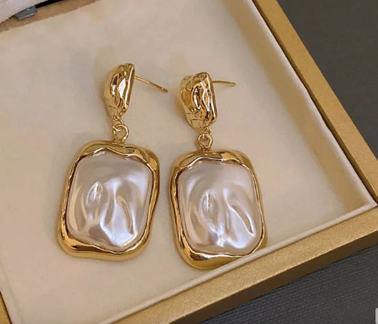 Heavy square pearl and gold  earrings