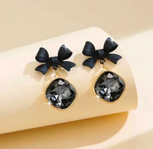 Black stone  drop bow earrings