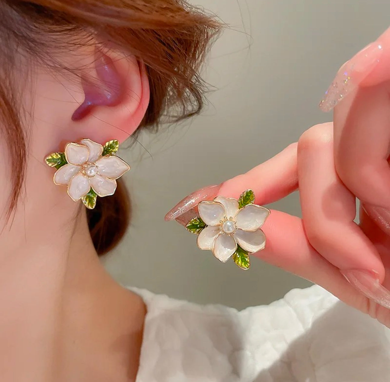 Enamel oil painted flower stud earrings