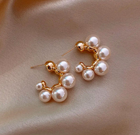 C shape pearl hoop earrings