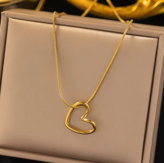 Trendy heart hollow  anti tarnish necklace
