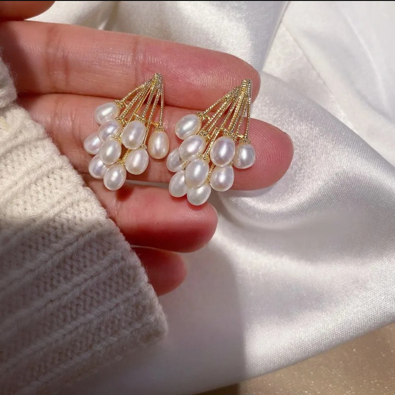 Baroque Pearl bunch studs