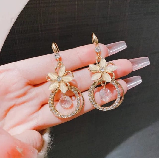Flower crystal korean dangler