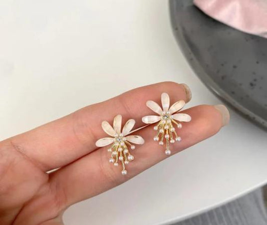 Crystal fairy flower bunch stud earrings