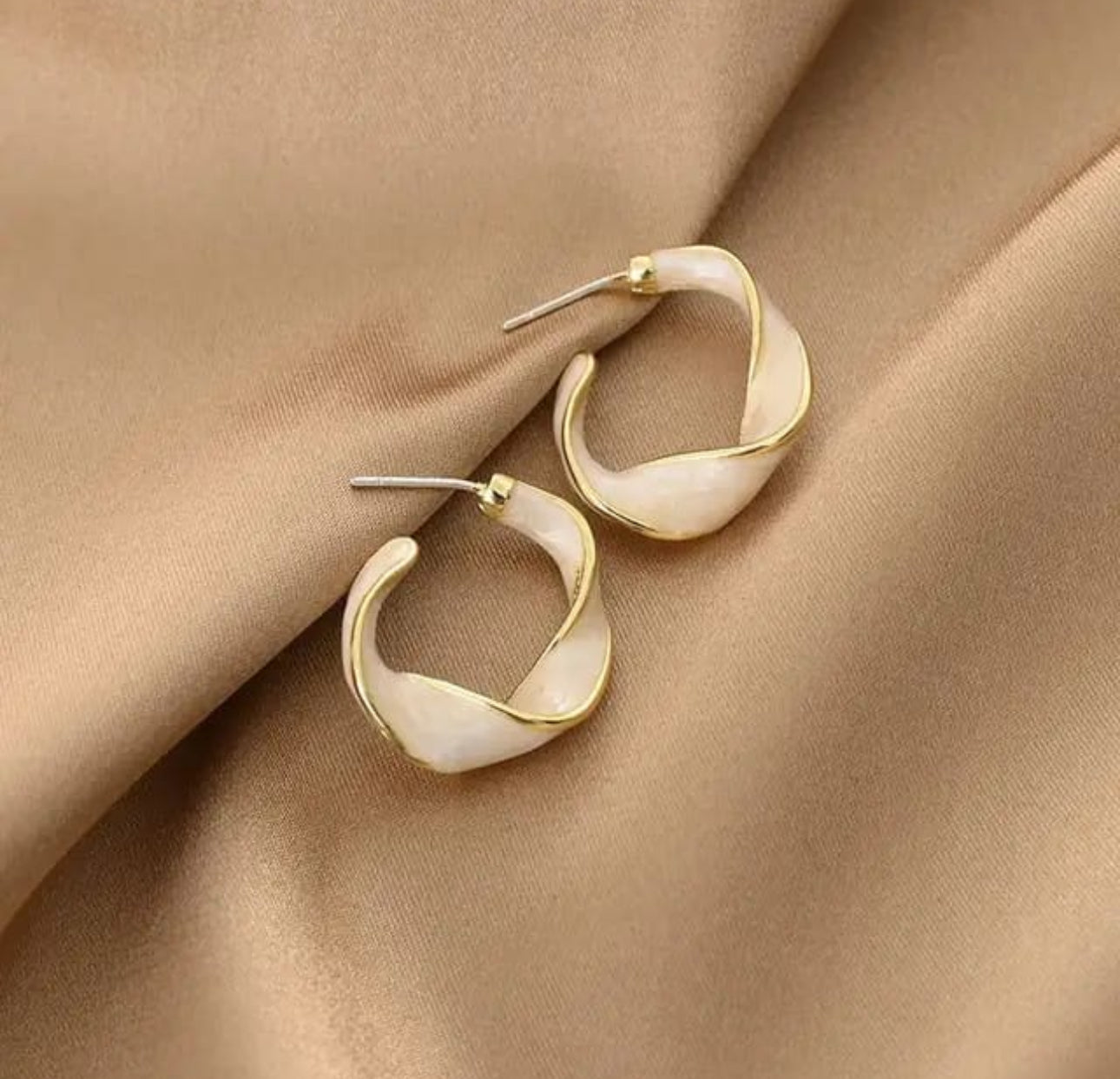 Trendy Korean hoops