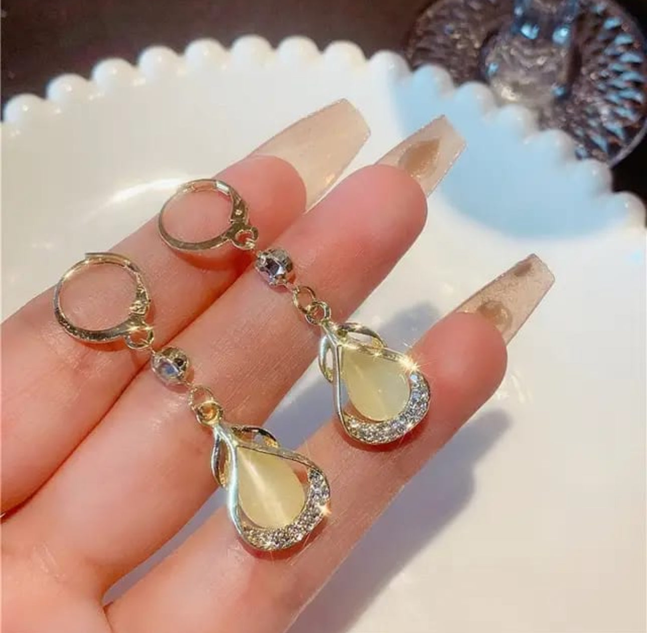 Trendy Korean pearl dangle earrings